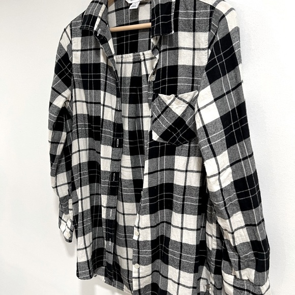 Tunic Plaid Button up - Picture 5 of 5